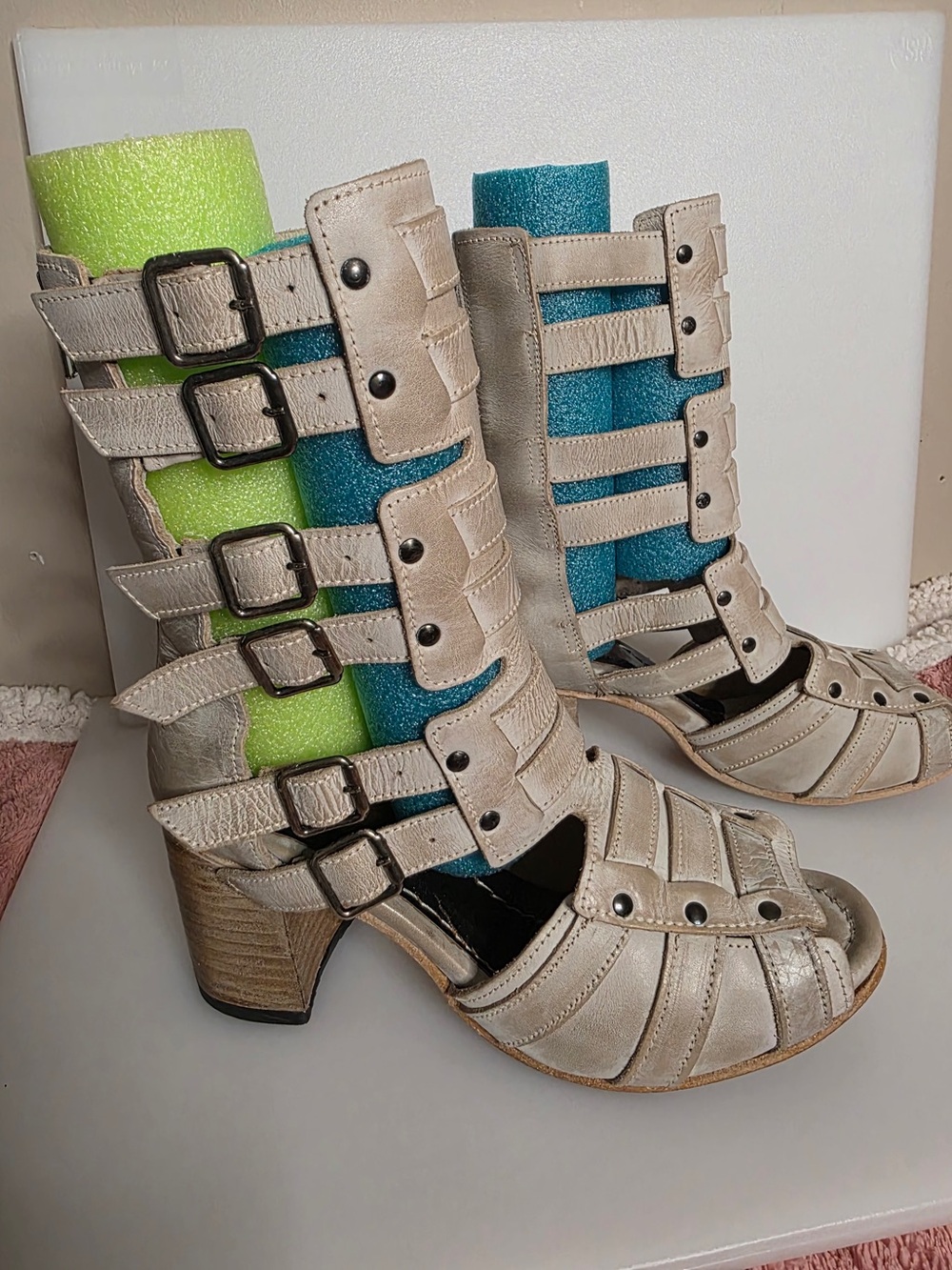 Freebird by Steven ZANE Beige Gladiator Sandals with - Picture 2 of 5